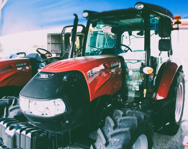 Trator Case Farmall 55A - Image 6